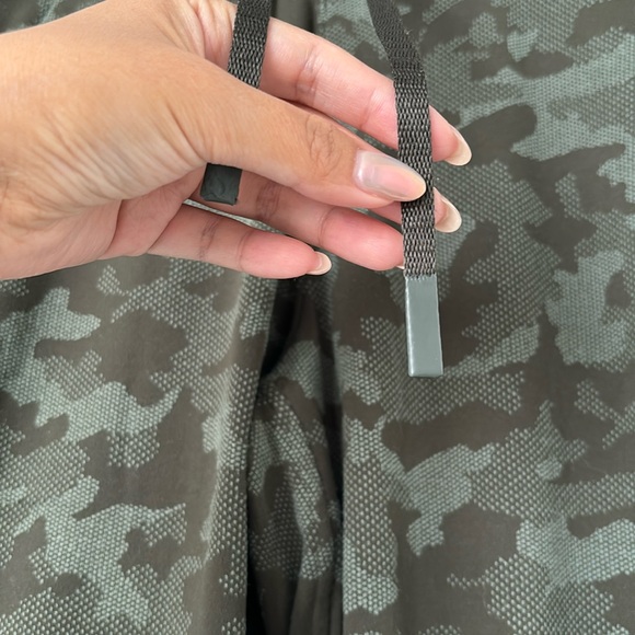 🇨🇦Lululemon Size 6 High Rise Jogger - Picture 1 of 7